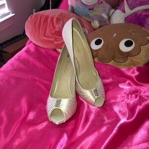 Grey and sliver Peep-Toe Heels with Rhinestone Accent